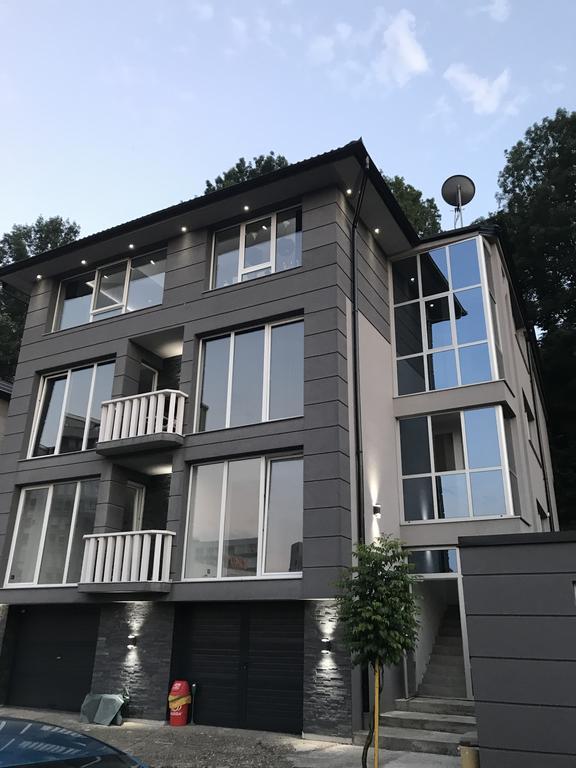 טוזלה Apartment Ajla מראה חיצוני תמונה