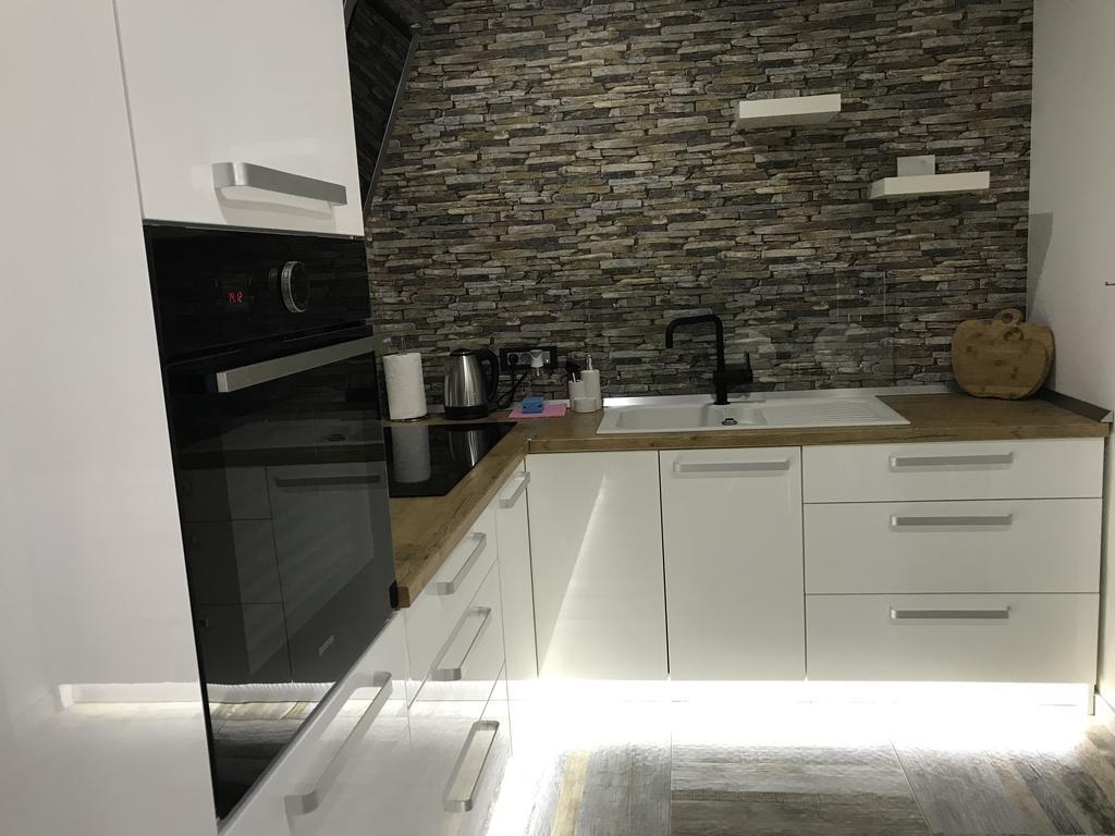טוזלה Apartment Ajla מראה חיצוני תמונה