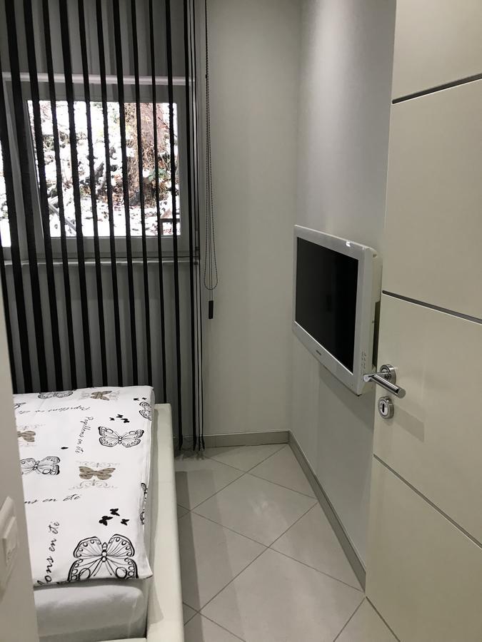 טוזלה Apartment Ajla מראה חיצוני תמונה