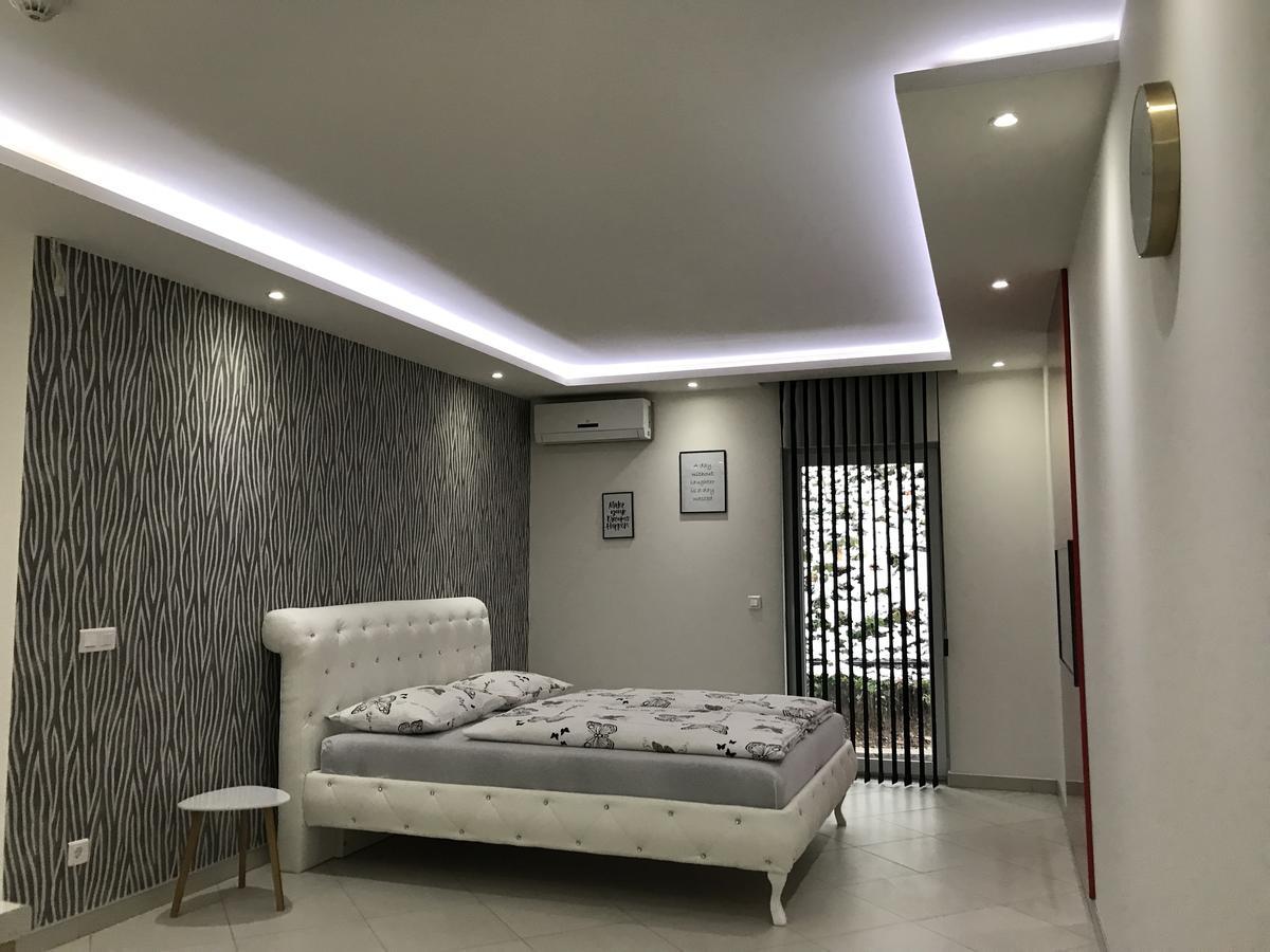 טוזלה Apartment Ajla מראה חיצוני תמונה