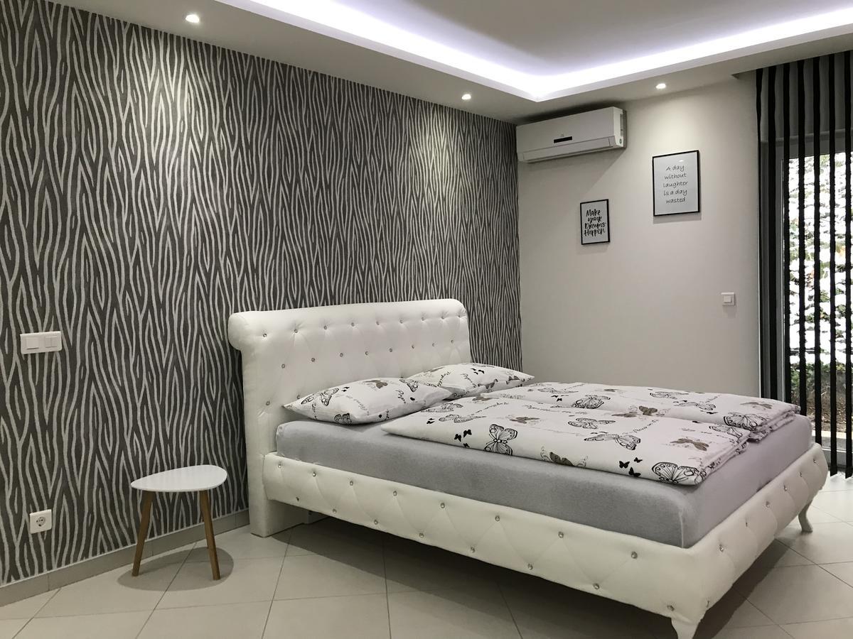 טוזלה Apartment Ajla מראה חיצוני תמונה