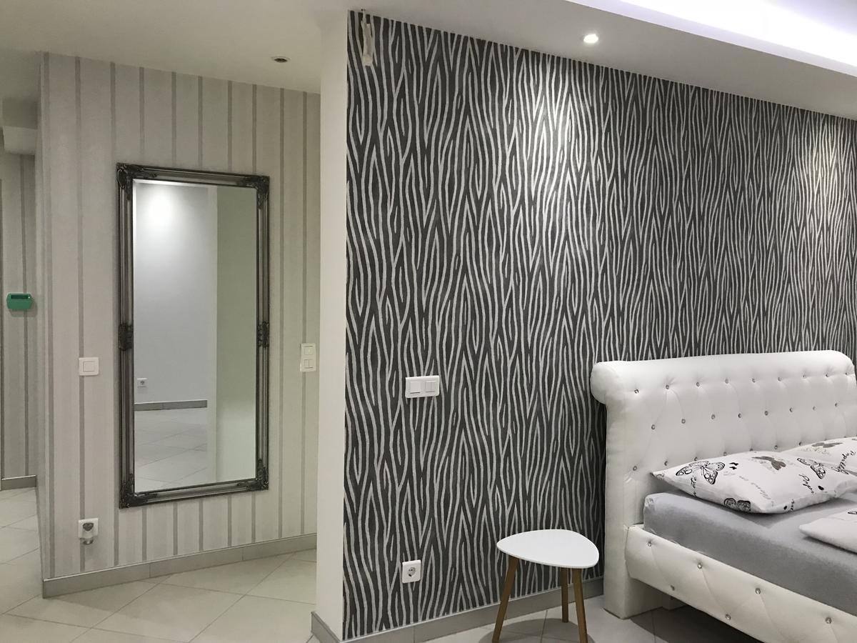 טוזלה Apartment Ajla מראה חיצוני תמונה