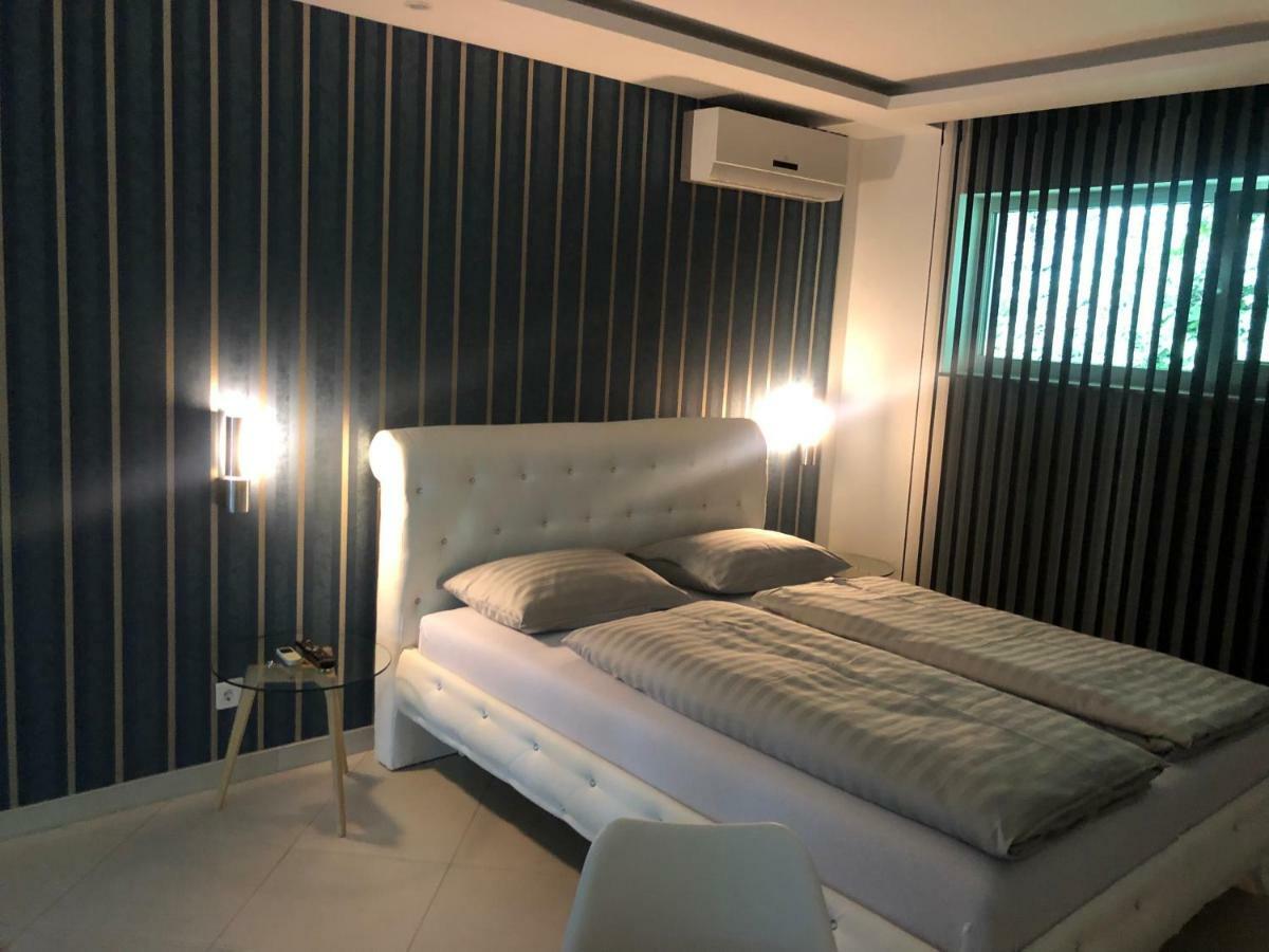 טוזלה Apartment Ajla מראה חיצוני תמונה