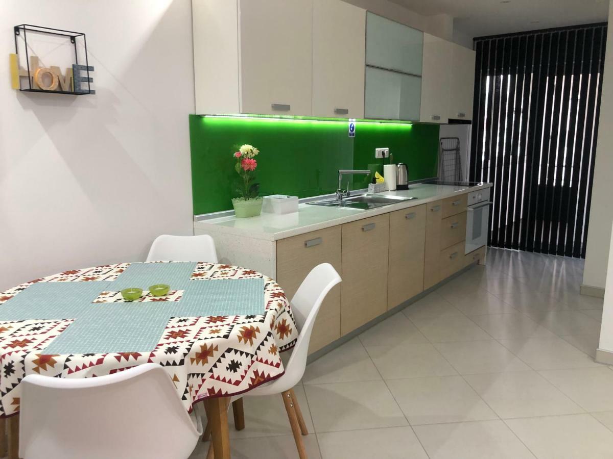טוזלה Apartment Ajla מראה חיצוני תמונה